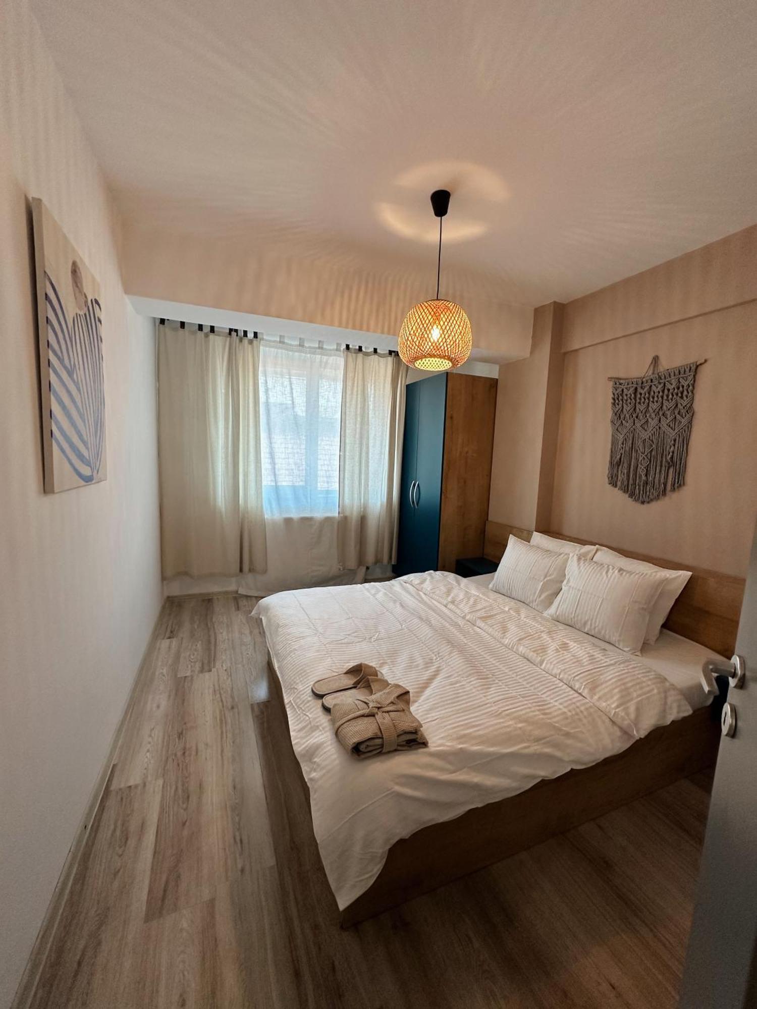Modern Flat - Apartament Nou Aproape De Spital Si Aeroport Iasi Luaran gambar